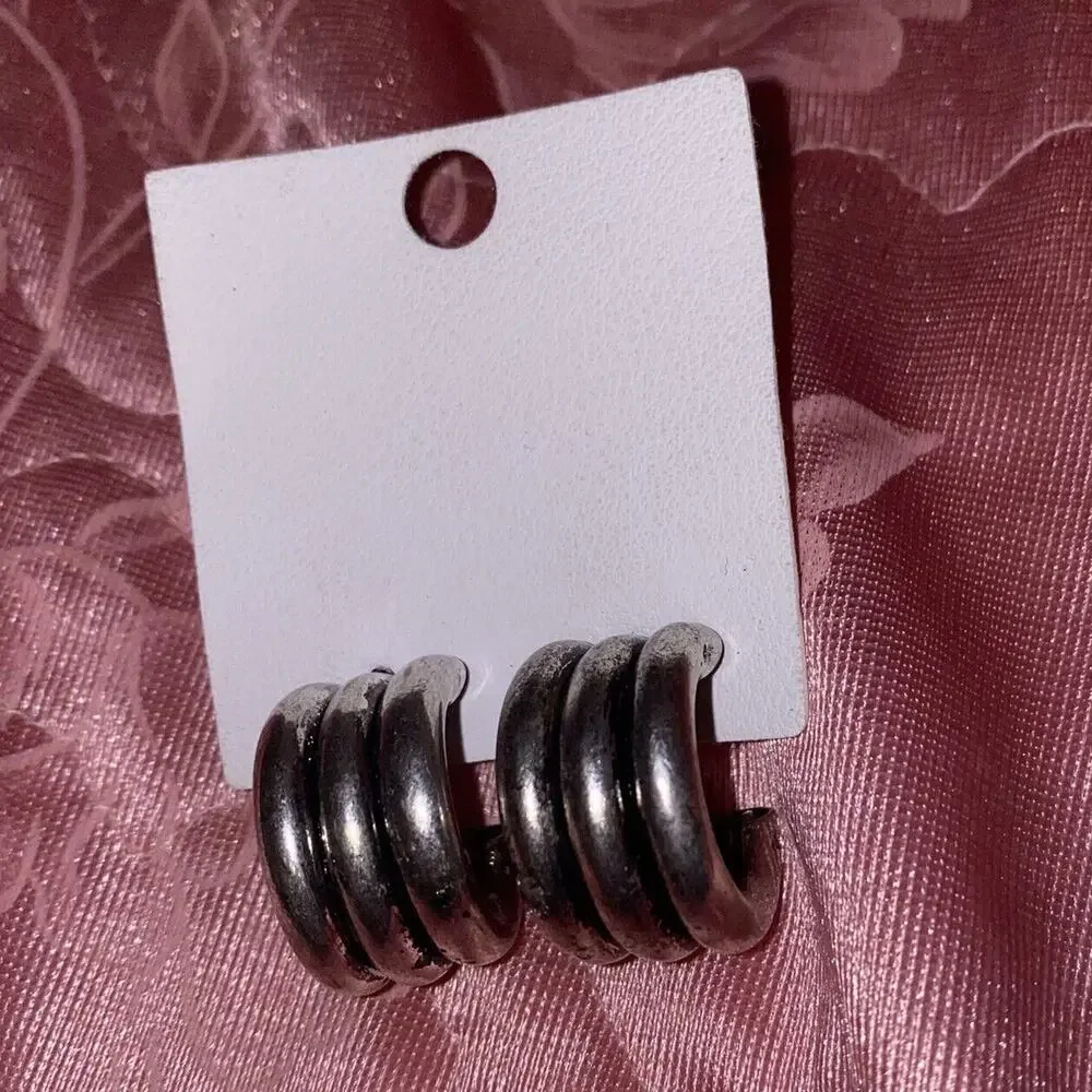 NWT Free People‎ Mazza Hoops Huggie Modern Chunky Silver Tone Tube Triple